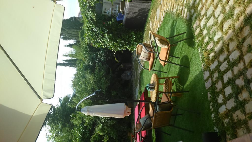 Laurel De La Reina Bed & Breakfast - Boutique La Zubia  Zewnętrze zdjęcie