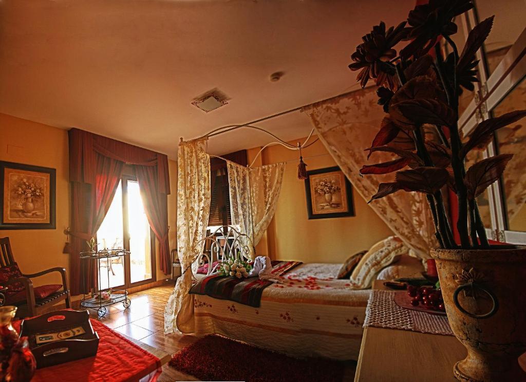 Laurel De La Reina Bed & Breakfast - Boutique La Zubia  Zewnętrze zdjęcie
